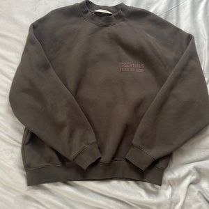 Fear of God Essential crew neck, like new.